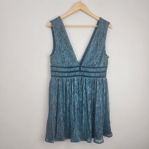 Lulus‎ Smokeshow Teal Metallic Mini Dress Skater Cocktail Party Holiday Sz L